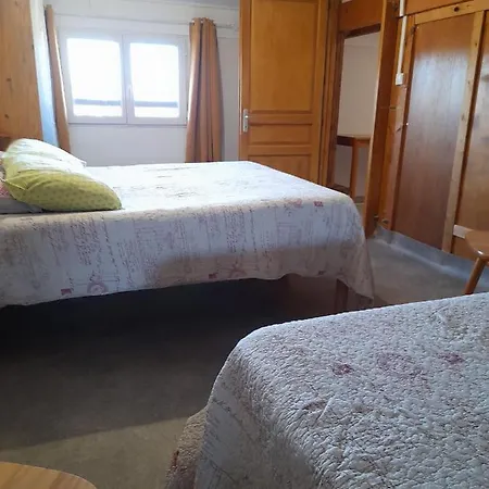 D'hotes Chez Cecile A Bed & Breakfast Lagnes